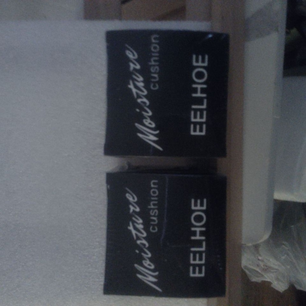 EELHOE Moisture Cushion Lotion Makeup Warm Color New Sealed Lot of 2